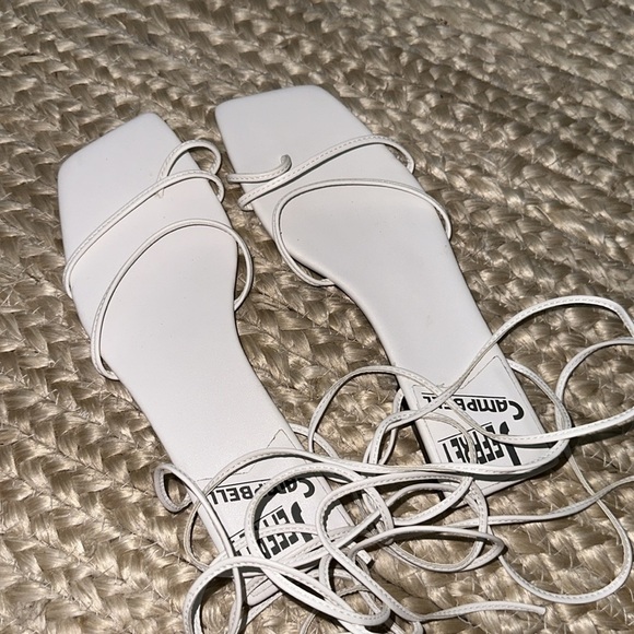 NWOT RARE Jeffrey Campbell Lace Up Flat Sandals in White Size 7.5 - Picture 5 of 10